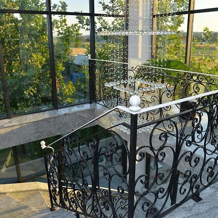 Mesecev Konak Bed & Breakfast Ni Екстериор снимка