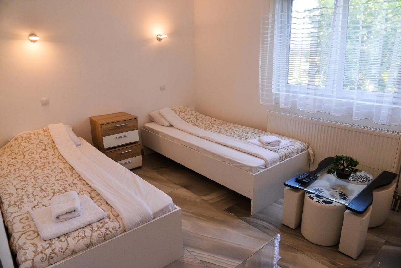 Mesecev Konak Bed & Breakfast Ni Екстериор снимка