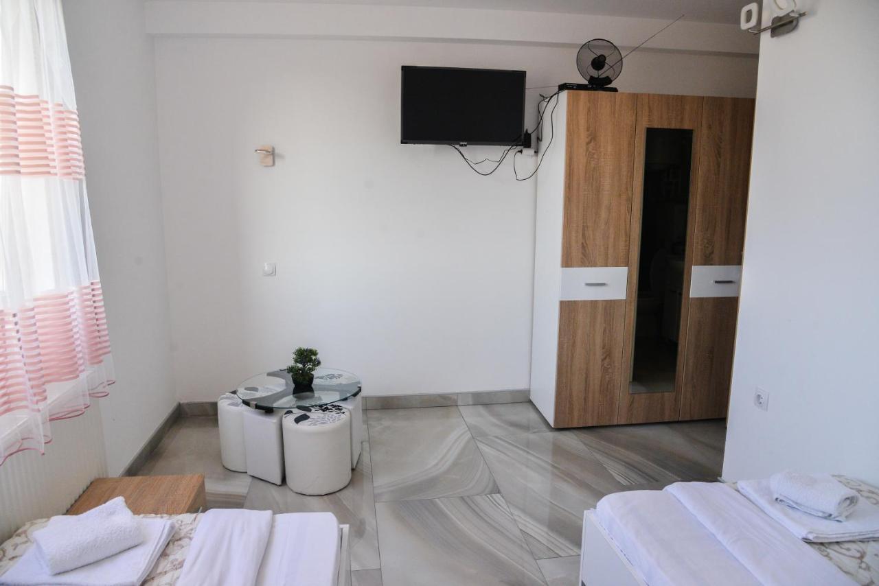 Mesecev Konak Bed & Breakfast Ni Екстериор снимка