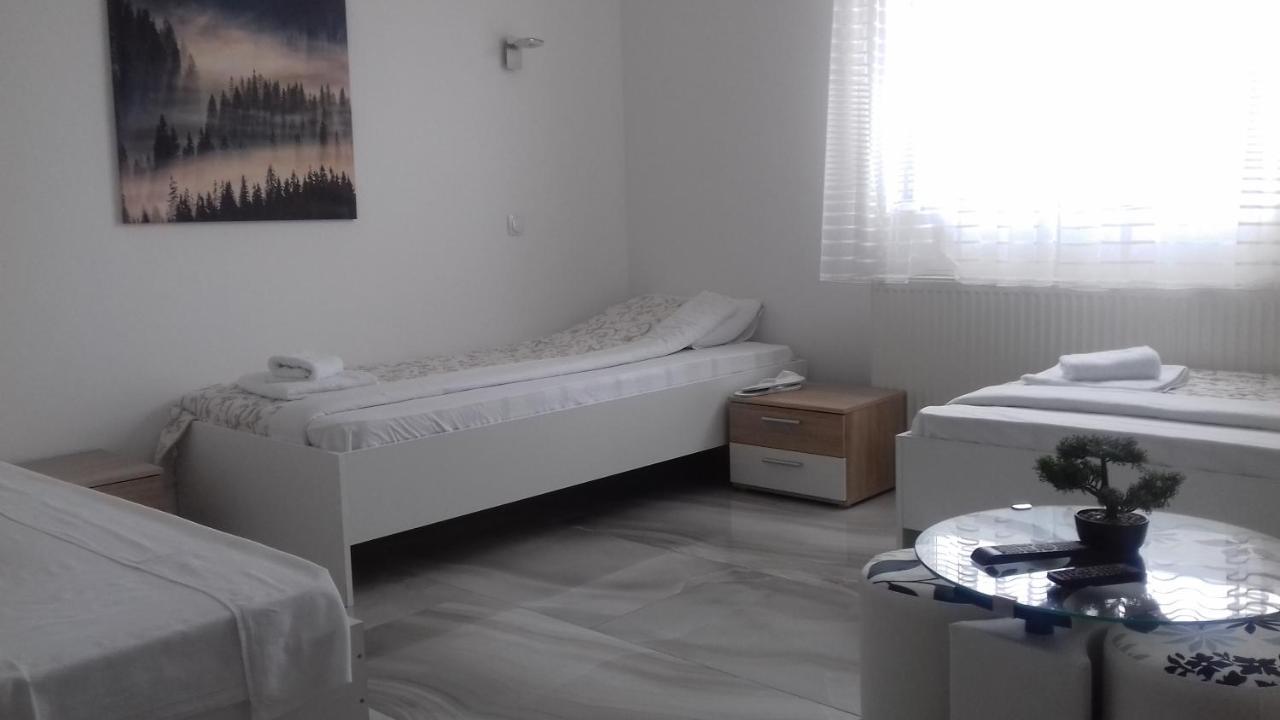 Mesecev Konak Bed & Breakfast Ni Екстериор снимка