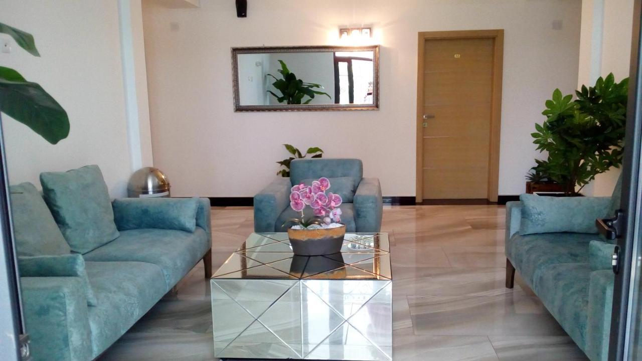 Mesecev Konak Bed & Breakfast Ni Екстериор снимка